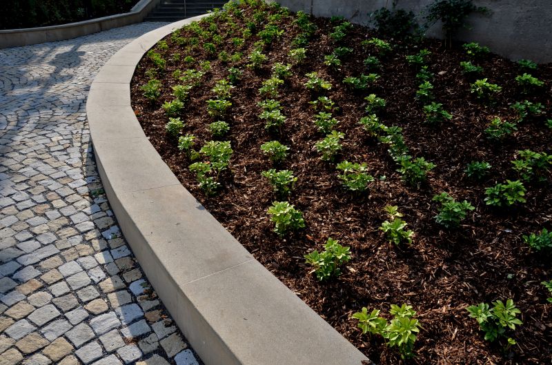 Commercial Mulching in Ventura County, CA
